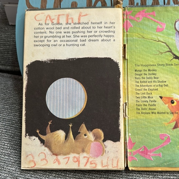 ☘️2/$10☘️Two Little Mice, hardcover, 1969 - Picture 8 of 9